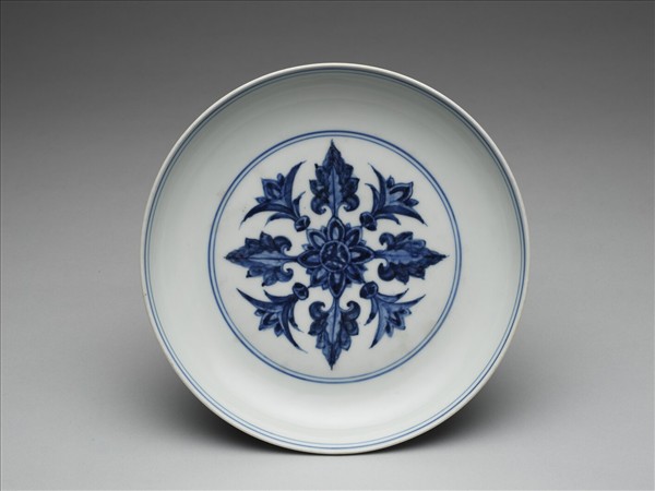 青花番蓮紋盤