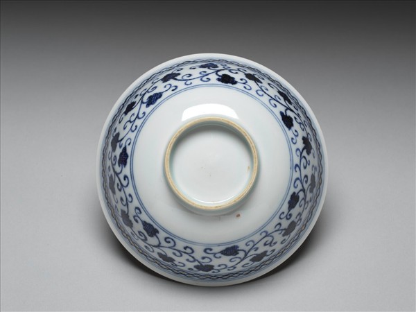 青花蓮塘紋金彩碗