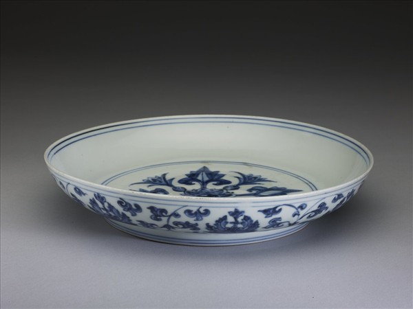 青花番蓮紋盤