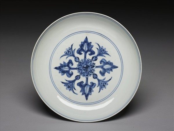 青花番蓮紋盤