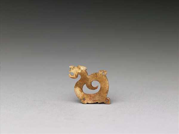 石龍形飾片