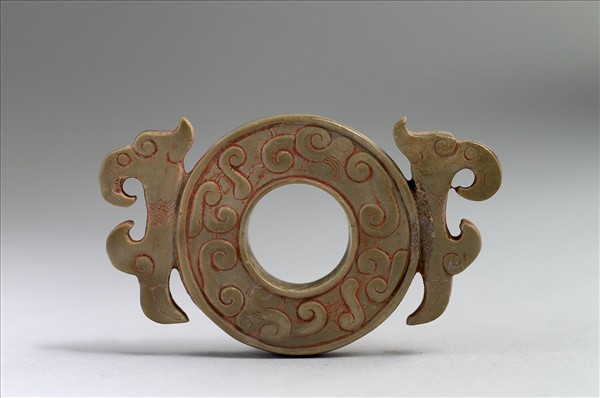 玉雙鳥紋出廓系璧