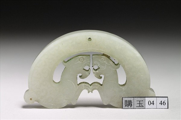 玉雙龍紋佩
