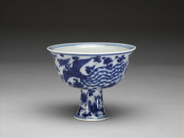 青花穿花鳳凰紋高足碗