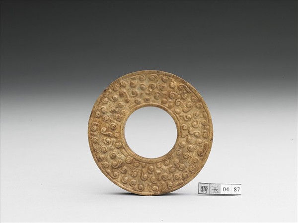 玉雲紋璧