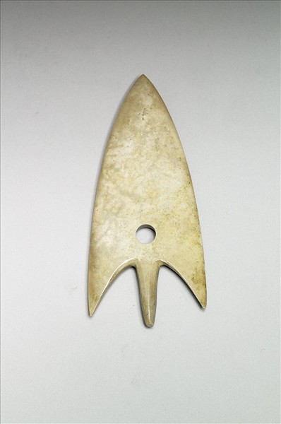 玉鏃 推測由玉戈改制