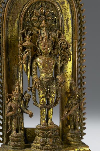 印度東北地區 12世紀 青銅鎏金 毗濕奴神、吉祥天女、妙音天女三尊立像