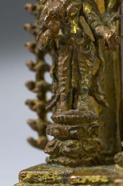 印度東北地區 12世紀 青銅鎏金 毗濕奴神、吉祥天女、妙音天女三尊立像