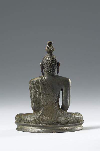 青銅鎏金嵌銀釋迦牟尼佛趺坐像