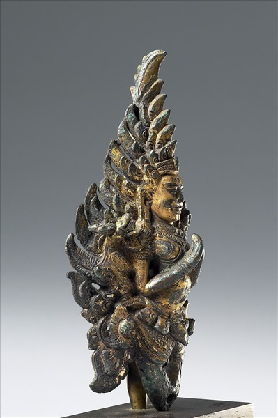 泰國 14世紀 青銅鎏金 抬轎杆頭飾具金翅鳥人