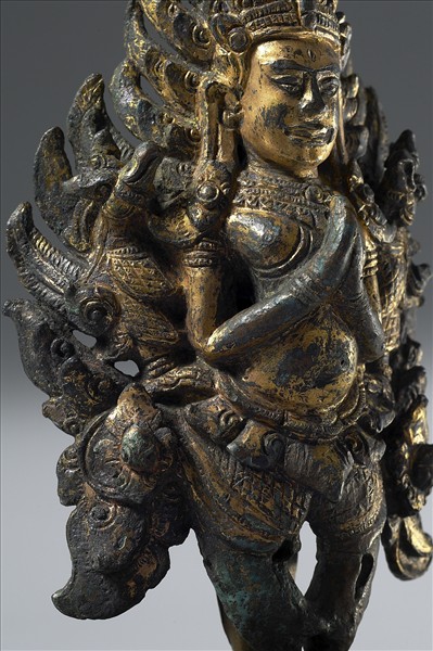 泰國 14世紀 青銅鎏金 抬轎杆頭飾具金翅鳥人