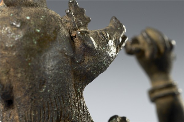 金剛豕母舞立像