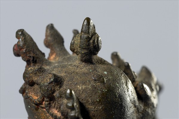 金剛豕母舞立像