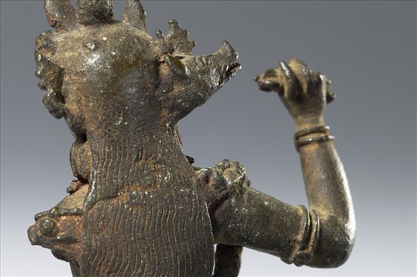 金剛豕母舞立像