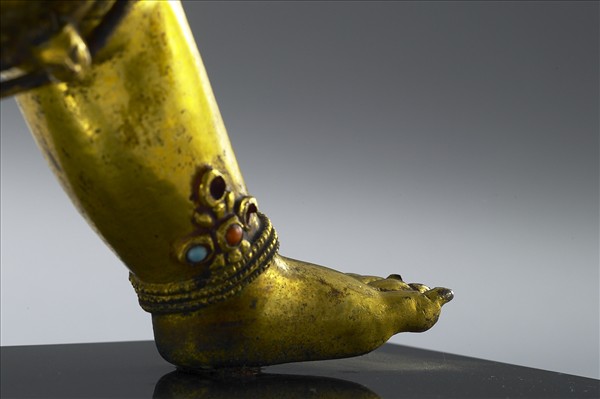 大黑天展左立像