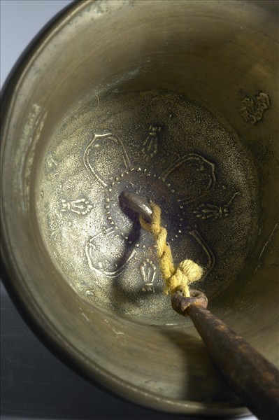 西藏 18世紀 青銅鎏金 五鈷金剛鈴