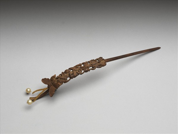 茄楠木雕瓜蝶耳挖簪