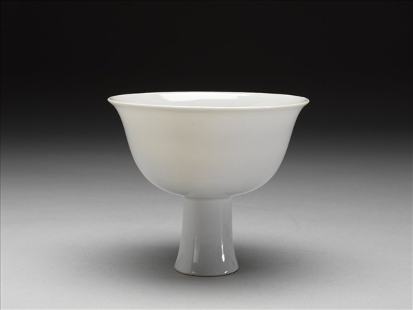 甜白高足碗