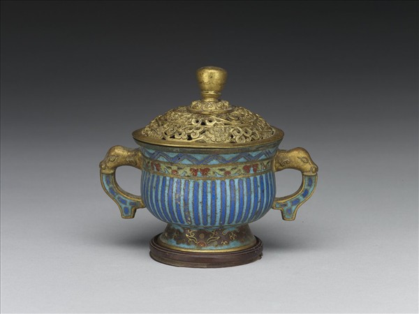 掐絲琺瑯帶蓋簋式爐