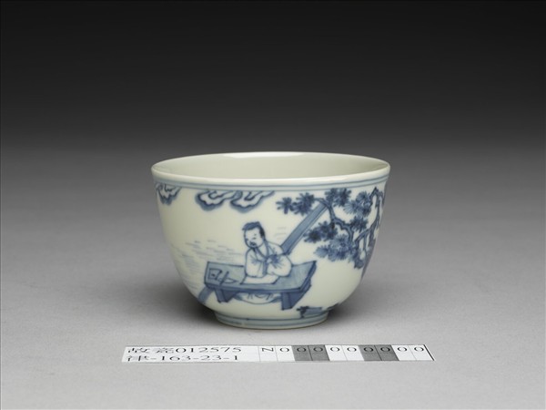 青花人物紋杯