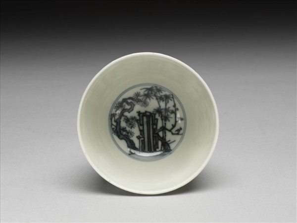 青花〈周茂叔愛蓮〉圖杯