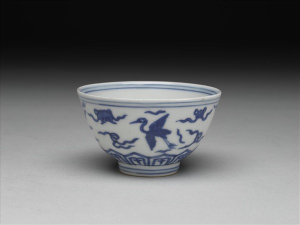 青花雲鶴紋杯