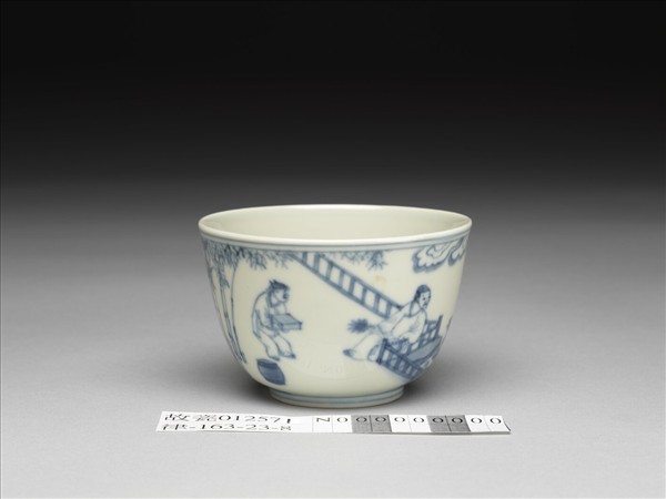 青花人物紋杯