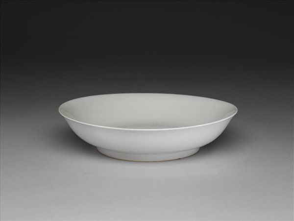 白釉碟