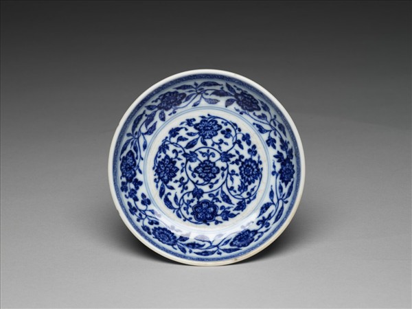 青花番蓮紋碟
