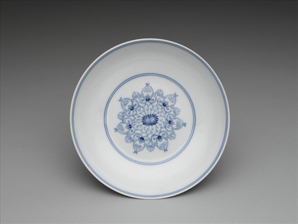 青花花卉紋碟