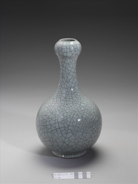 仿哥釉蒜頭瓶