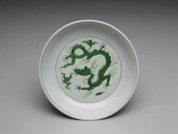 綠彩雲龍紋盤