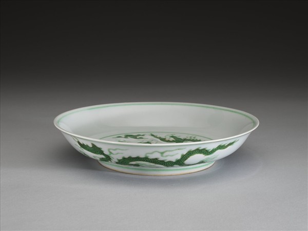 綠彩雲龍紋盤