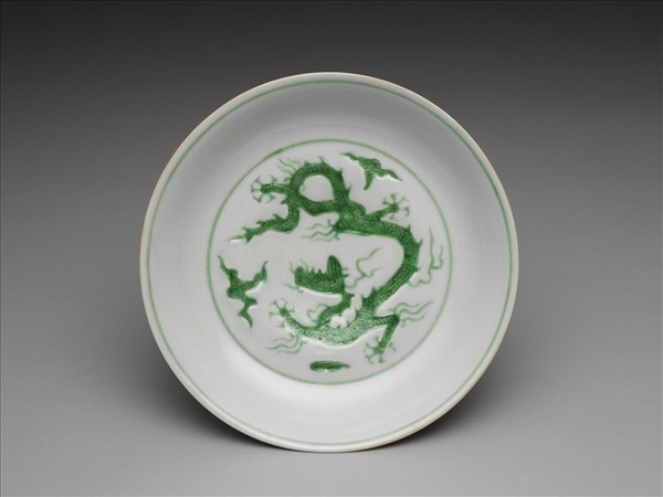 綠彩雲龍紋盤
