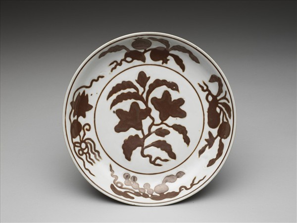 白瓷紫金釉四果紋盤