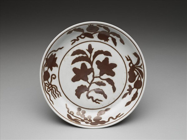 白瓷紫金釉四果紋盤