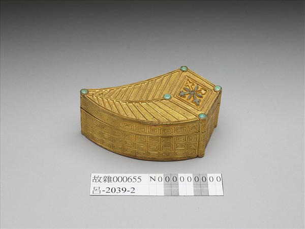 鑲松石花鍍金八寶犀角盒