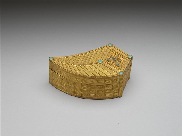 鑲松石花鍍金八寶犀角盒