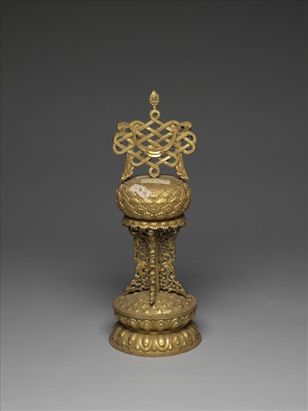 銅鍍金八寶（盤長）