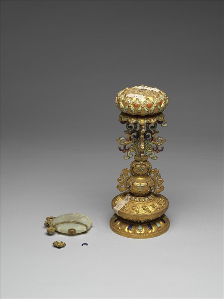 銅鍍金嵌玉及填料八寶（法輪）