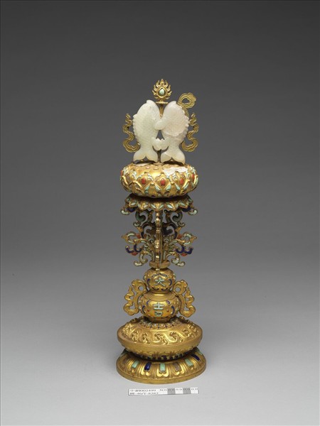 銅鍍金嵌玉及填料八寶（魚寶）