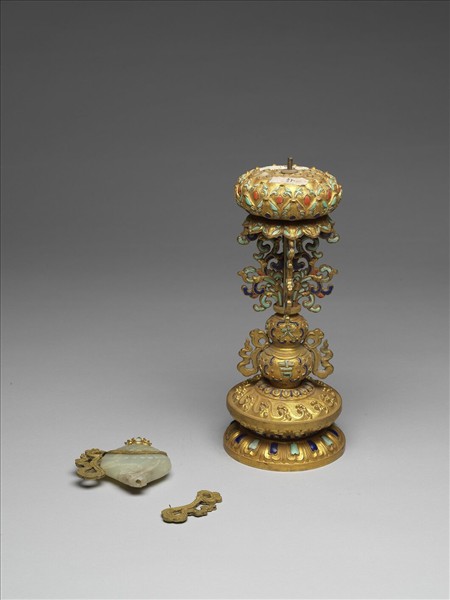 銅鍍金嵌玉及填料八寶（法螺）