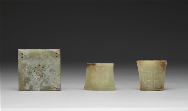 玉雙鳳紋方形飾片