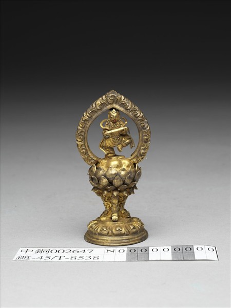 銅鍍金供養天女（八件）