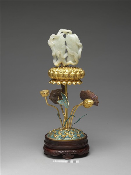 銅鍍金嵌白玉及填琺瑯八吉祥-雙魚