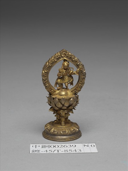 銅鍍金供養天女（八件）