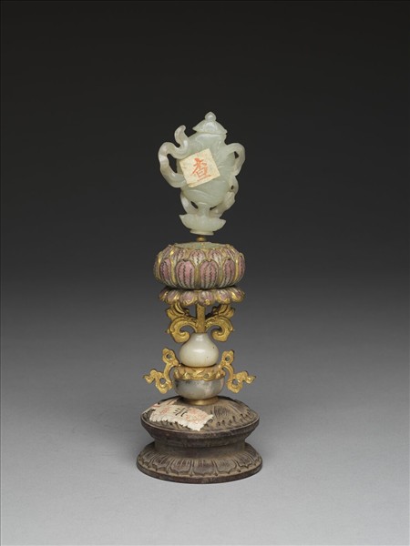 銅鍍金嵌玉及填料八寶（法螺）