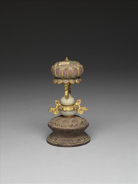 銅鍍金嵌玉及填料八寶