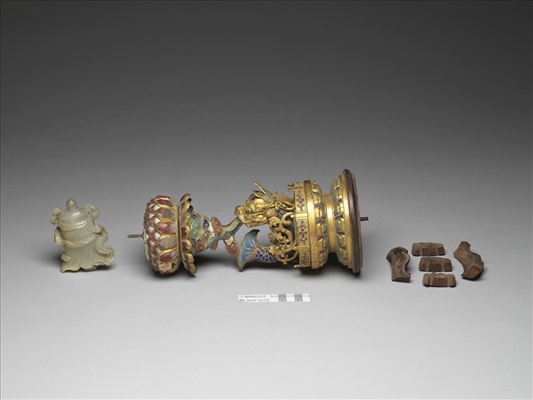 銅鍍金嵌玉及填料八寶（寶傘）