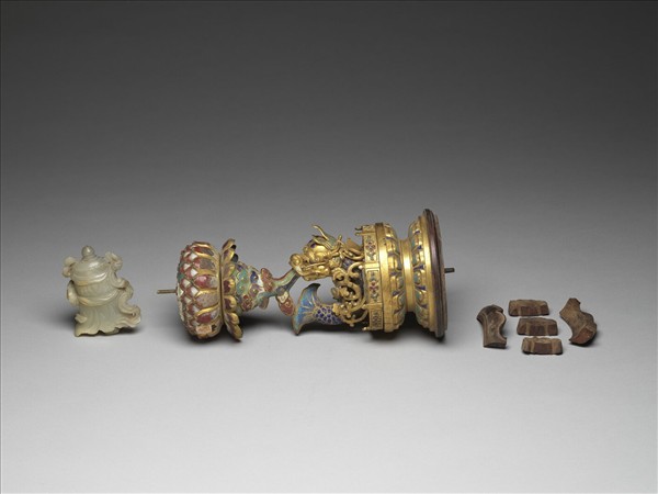 銅鍍金嵌玉及填料八寶（寶傘）